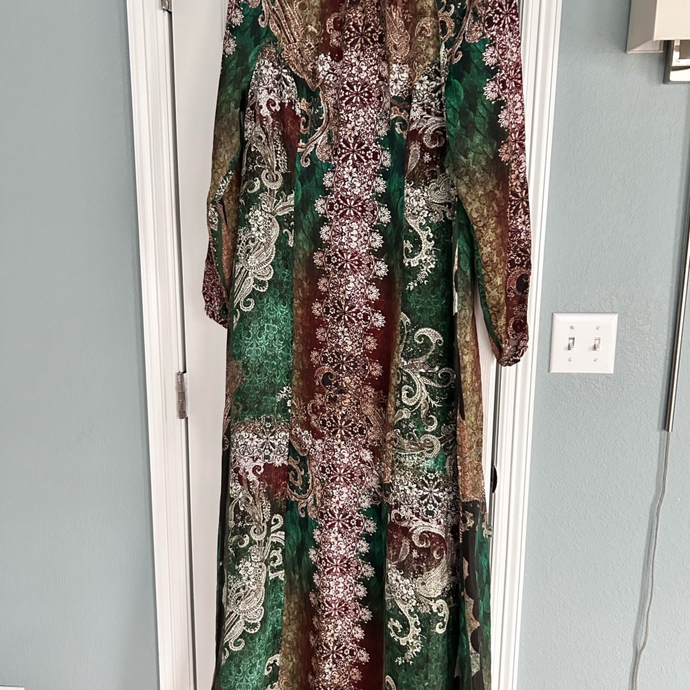 Elegant Multicolor Paisley Maxi Dress